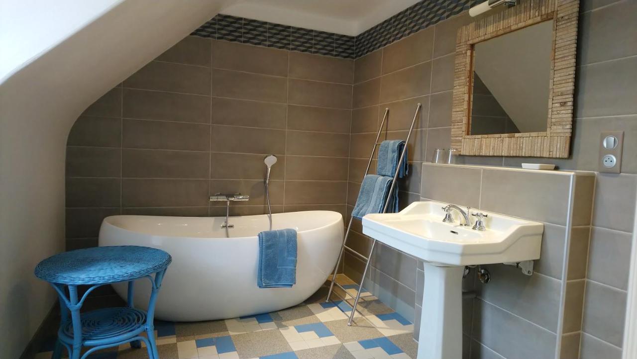Manoir De Conjon Bed & Breakfast Crouay Dış mekan fotoğraf
